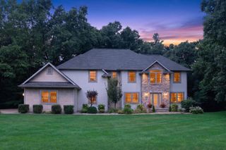 5284 Tillman Drive, Kalamazoo, MI 49009