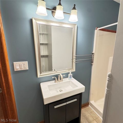 115 Sabetha Place, Akron, OH 44313