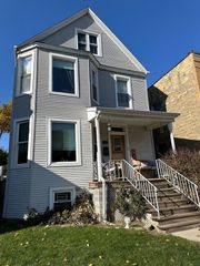 2946 N Lawndale Avenue, Chicago, IL 60618