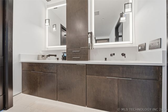 9696 E 161st Street S, Bixby, OK 74008