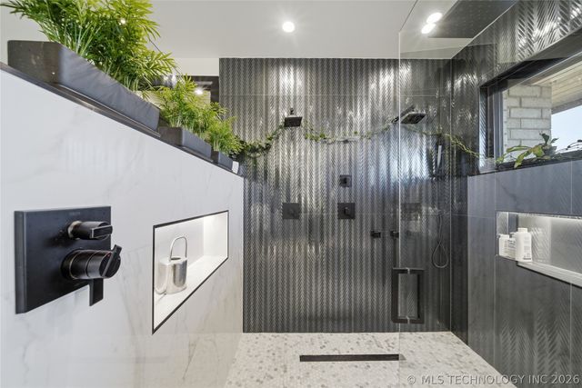 9696 E 161st Street S, Bixby, OK 74008