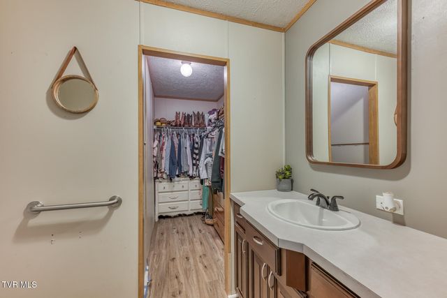 125 Roaming Drive, Chuckey, TN 37641