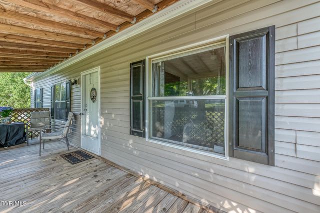125 Roaming Drive, Chuckey, TN 37641