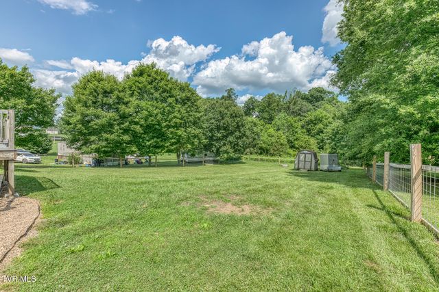 125 Roaming Drive, Chuckey, TN 37641