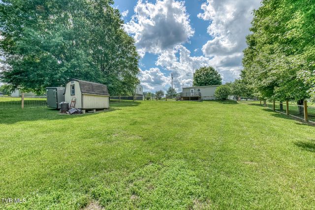 125 Roaming Drive, Chuckey, TN 37641