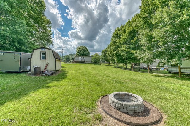 125 Roaming Drive, Chuckey, TN 37641