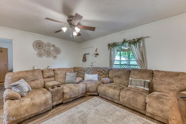 125 Roaming Drive, Chuckey, TN 37641