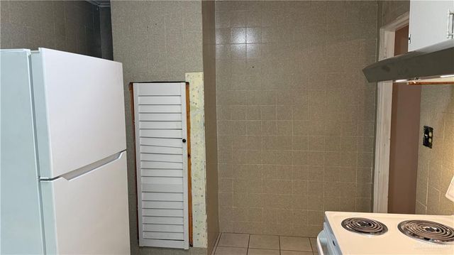1009 S Missouri Avenue, Weslaco, TX 78596