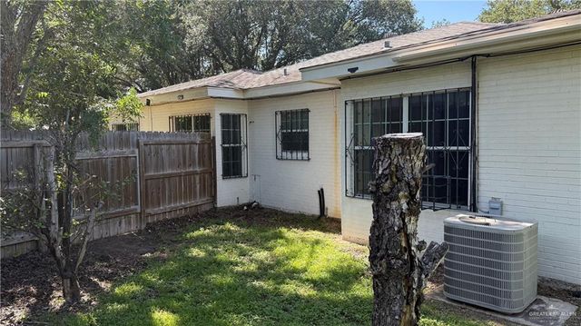 1009 S Missouri Avenue, Weslaco, TX 78596