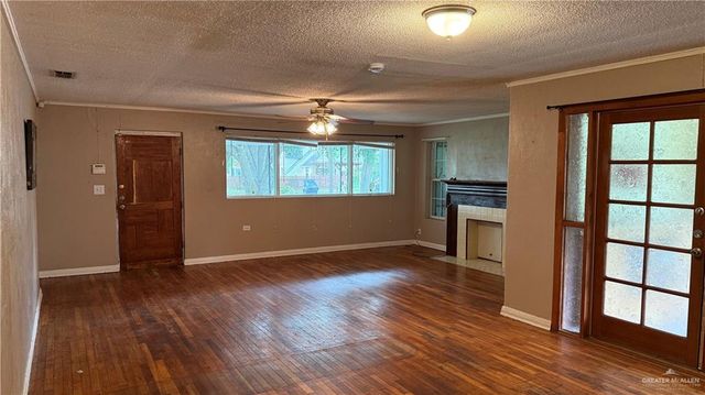 1009 S Missouri Avenue, Weslaco, TX 78596