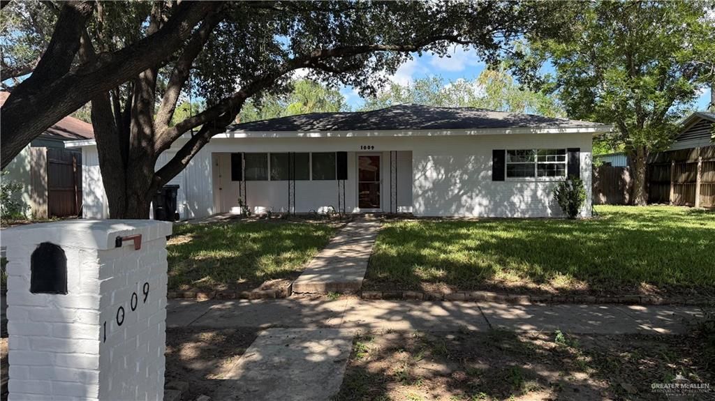 1009 S Missouri Avenue, Weslaco, TX 78596