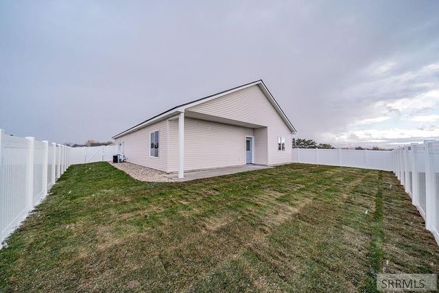 3834 Mountain Bluebird Way, Ammon, ID 83406