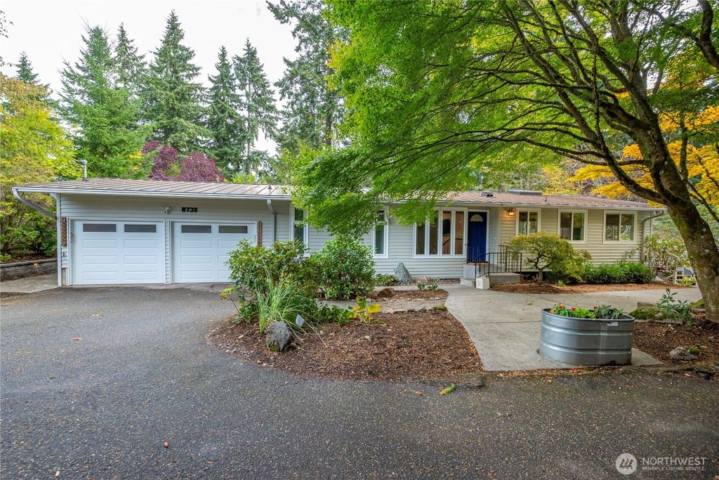8732 209th Place SW, Edmonds, WA 98026