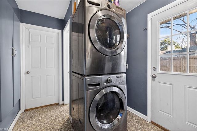 803 Townsend Ct, Norfolk, VA 23502