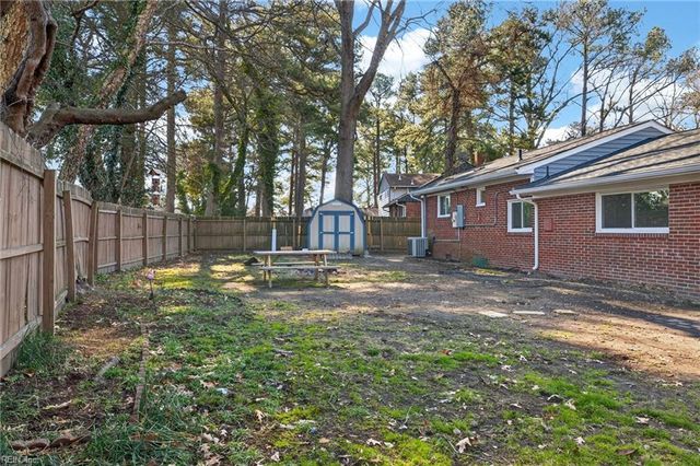 803 Townsend Ct, Norfolk, VA 23502