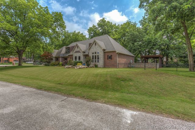 13711 S 18th Street, Bixby, OK 74008