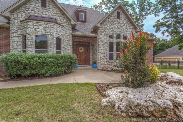 13711 S 18th Street, Bixby, OK 74008