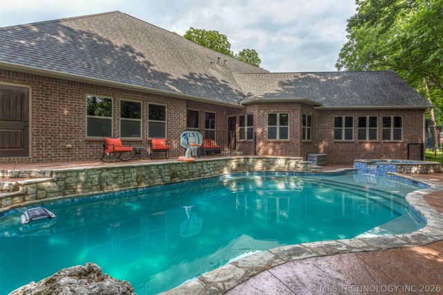 13711 S 18th Street, Bixby, OK 74008
