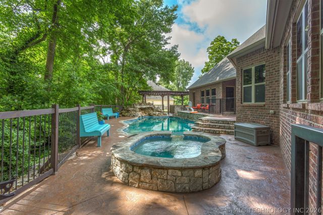13711 S 18th Street, Bixby, OK 74008