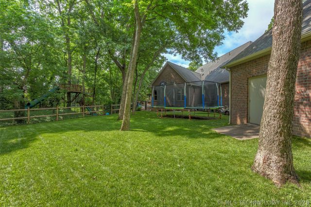 13711 S 18th Street, Bixby, OK 74008