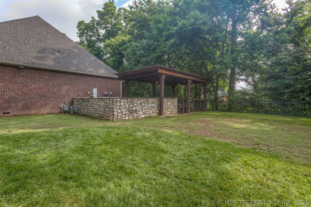13711 S 18th Street, Bixby, OK 74008