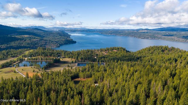 14058 S Carlin Bay Rd, Harrison, ID 83833