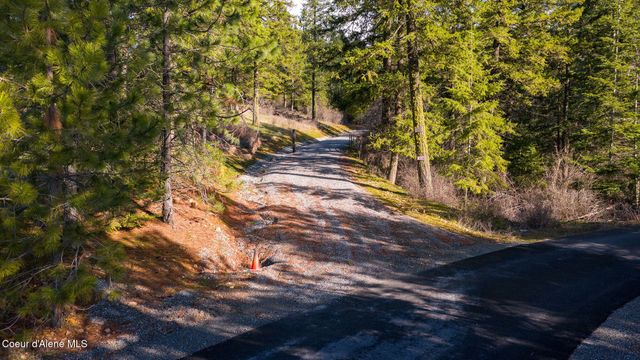 14058 S Carlin Bay Rd, Harrison, ID 83833
