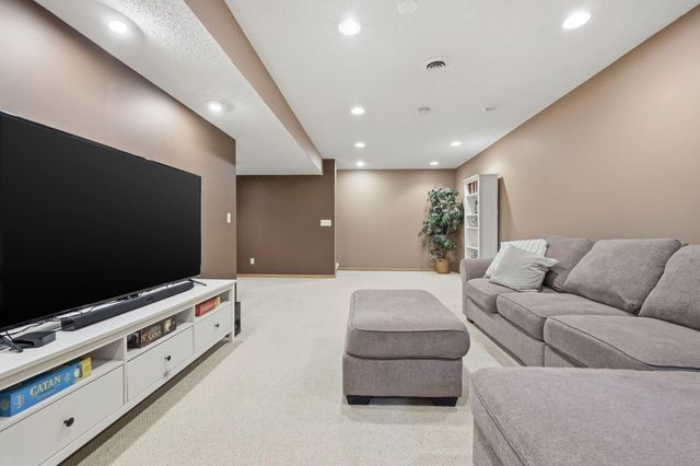 13242 Aberdeen Street NE, Blaine, MN 55449