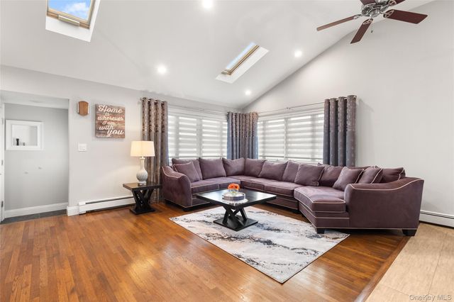 166 Pratt Street, West Babylon, NY 11704