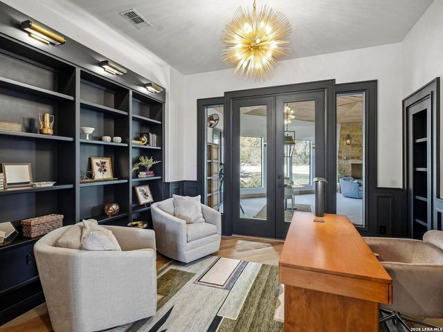 102 Santa Fe Trl, Boerne, TX 78006