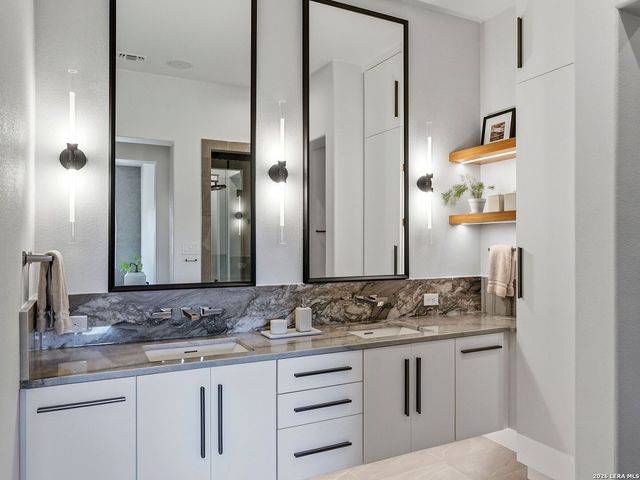 102 Santa Fe Trl, Boerne, TX 78006