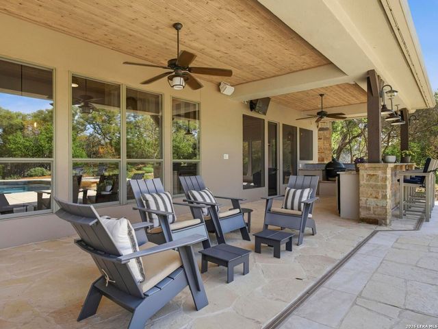 102 Santa Fe Trl, Boerne, TX 78006