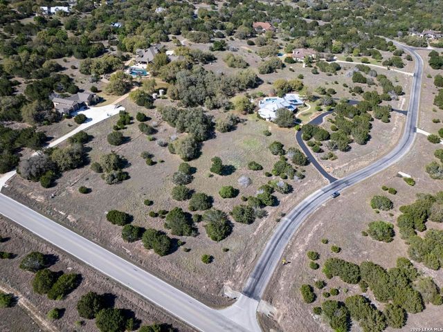 102 Santa Fe Trl, Boerne, TX 78006