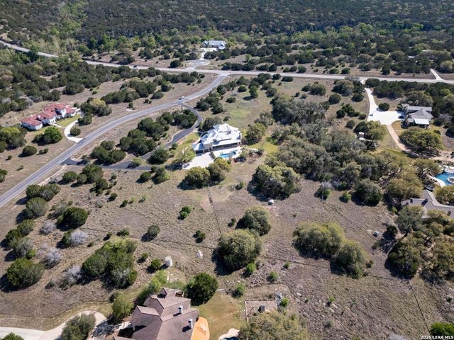 102 Santa Fe Trl, Boerne, TX 78006