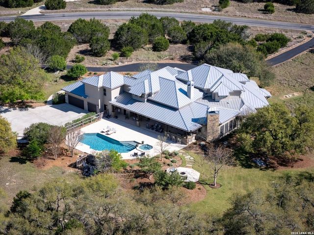102 Santa Fe Trl, Boerne, TX 78006