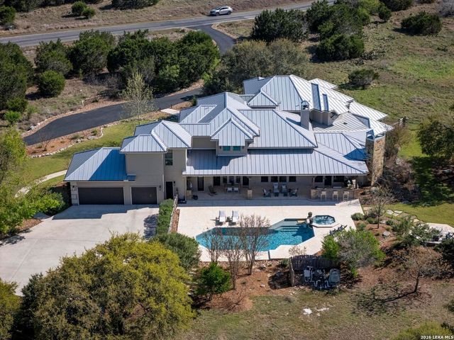 102 Santa Fe Trl, Boerne, TX 78006