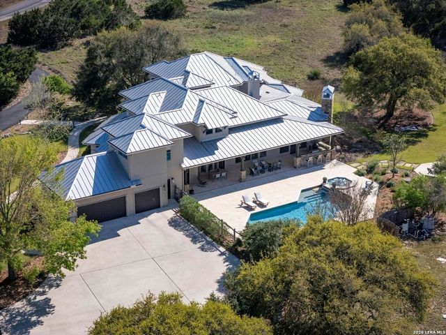102 Santa Fe Trl, Boerne, TX 78006