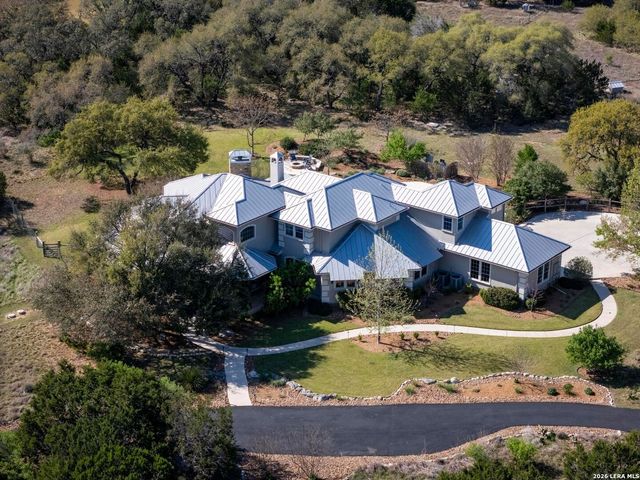 102 Santa Fe Trl, Boerne, TX 78006