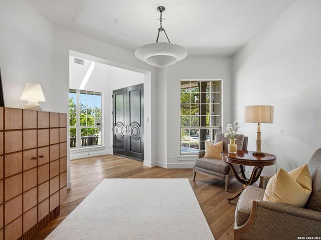 102 Santa Fe Trl, Boerne, TX 78006