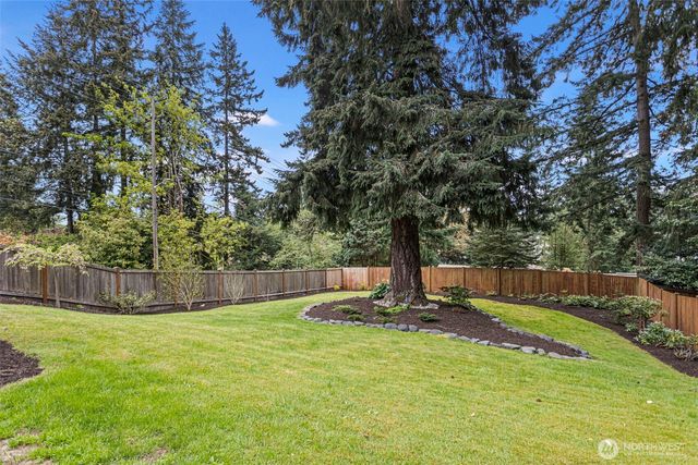 16358 Ashworth Avenue N, Shoreline, WA 98133