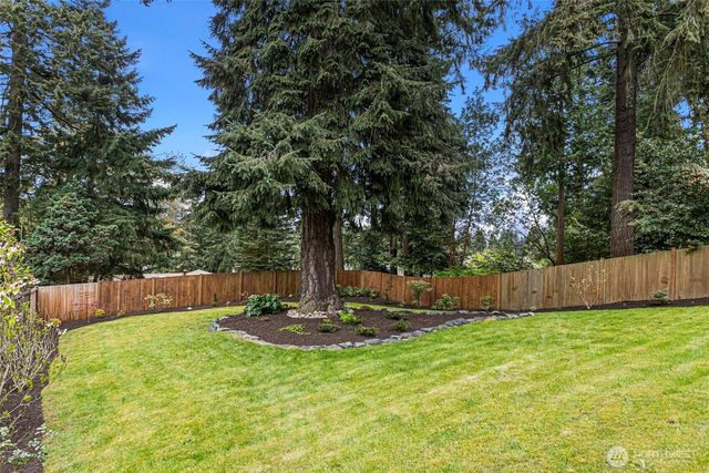 16358 Ashworth Avenue N, Shoreline, WA 98133