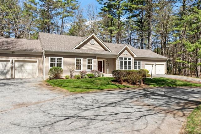 15 Pheasant Ln 15, Bedford, MA 01730