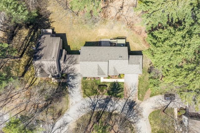 15 Pheasant Ln 15, Bedford, MA 01730