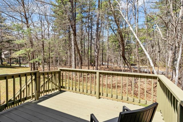 15 Pheasant Ln 15, Bedford, MA 01730