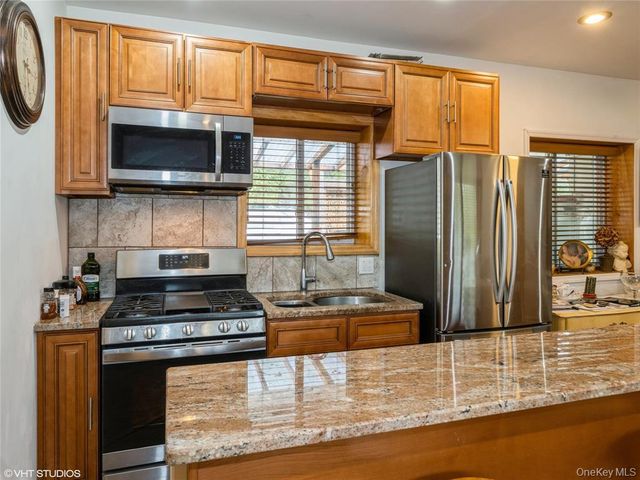 23 Woodland Way, Smallwood, NY 12720