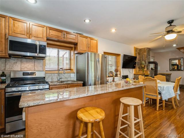 23 Woodland Way, Smallwood, NY 12720