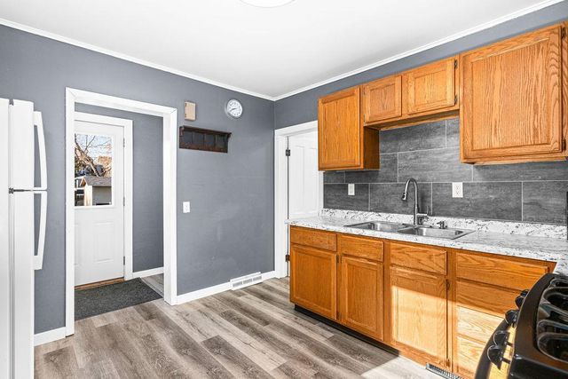 1209 Baxter Ave, Superior, WI 54880