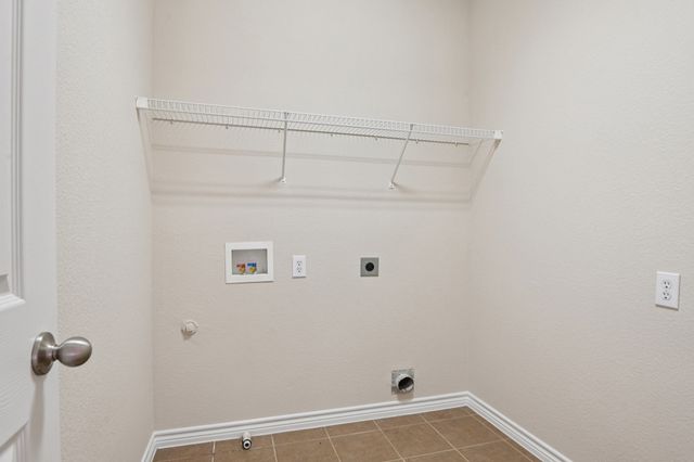 712 Marina Vista Drive, Lewisville, TX 75056