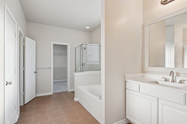 712 Marina Vista Drive, Lewisville, TX 75056