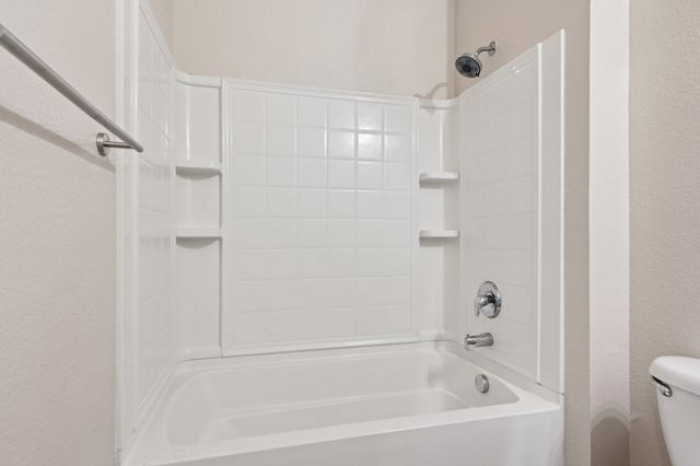 712 Marina Vista Drive, Lewisville, TX 75056